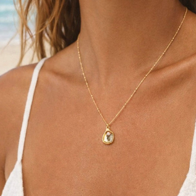 ‘Message in a Bottle’ Necklace | Oyster or Pearl