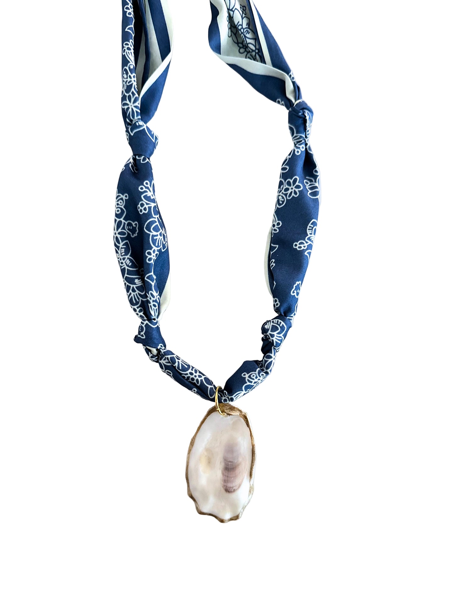 Knotted Scarf + Oyster Necklace | Fall Styles