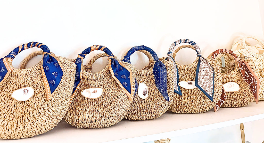 Navy Gold | Mini Oyster Wrap Handbag