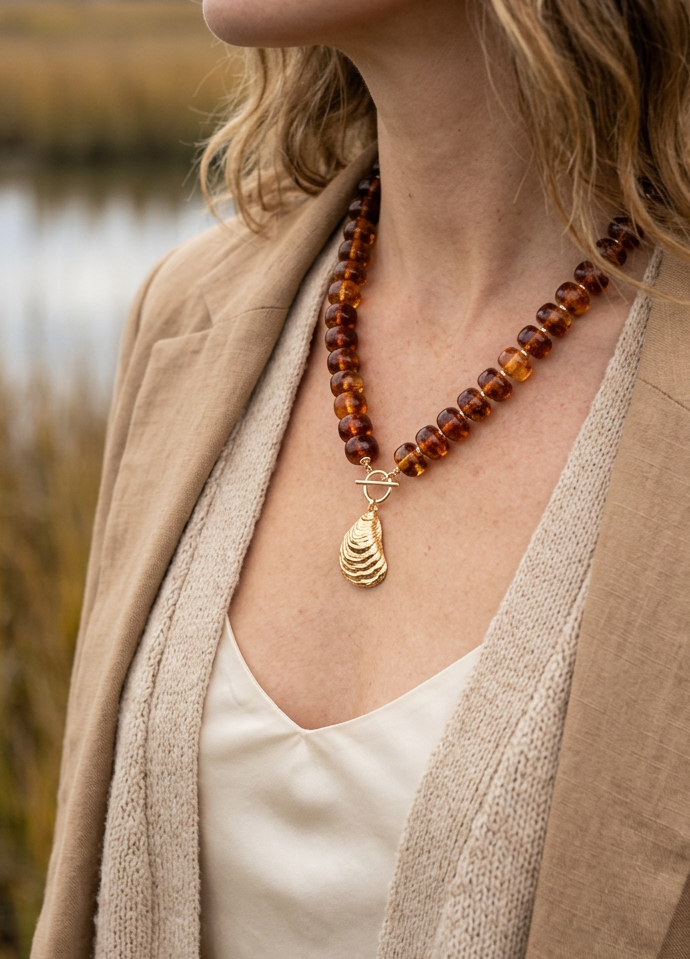 Dockside Oyster Necklace | Amber
